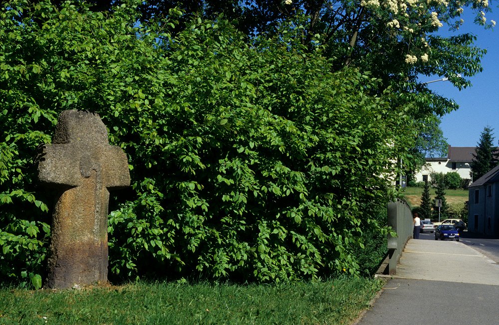 Sühnekreuze, Steinkreuze, hier an der Egerbrücke in Marktleuthen im Fichtelgebirge